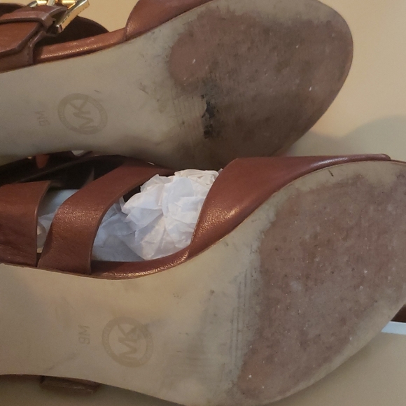 Micheal Kors cut out sandals - Picture 3 of 5